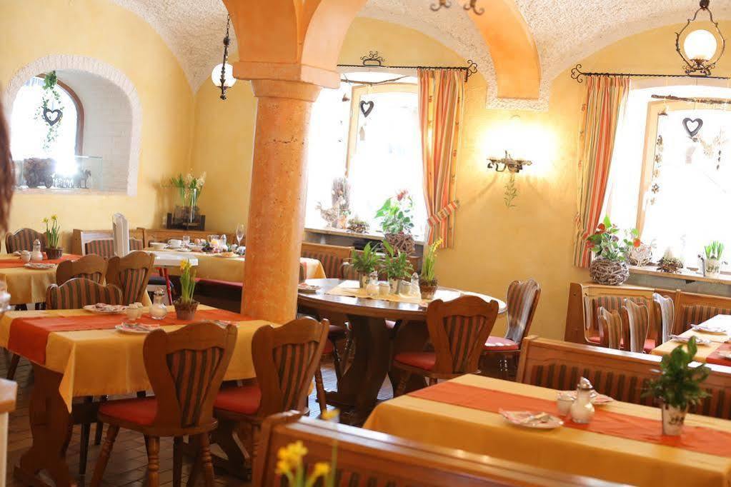 Hotel Bockmaier Oberpframmern Bagian luar foto